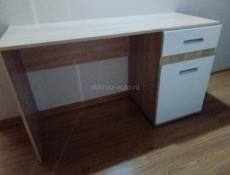Продам стол письменный 