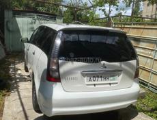 Mitsubishi Grandis