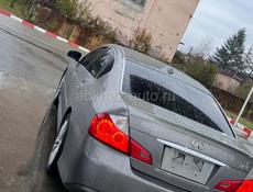 Infiniti M35