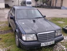 Mercedes-Benz 124