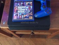 Продам Sony PS 4