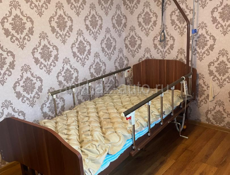 Кровать специальная для лежачих 