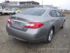 Nissan fuga