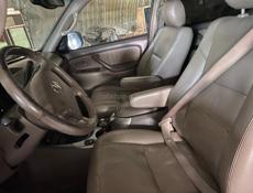 Toyota Sequoia