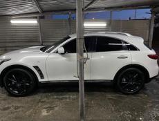 Infiniti FX