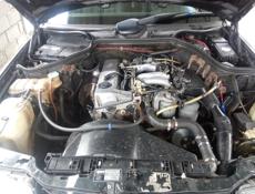 Mercedes-Benz 124
