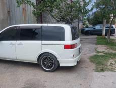 Nissan Lafesta