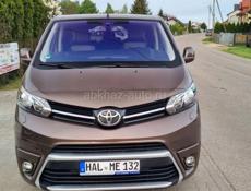 Toyota Yaris Verso