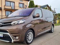 Toyota Yaris Verso