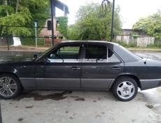 Mercedes-Benz 124