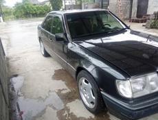 Mercedes-Benz 124