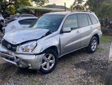 Тойота RAV 4 объём 2.4 4WD и тд