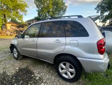 Тойота RAV 4 объём 2.4 4WD и тд