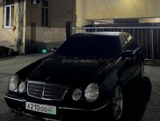 Mercedes-Benz E-Класс