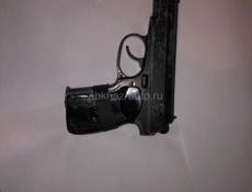 пневматический пистолет