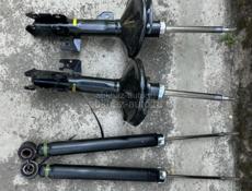 Комплект амортизаторов Toyota ALPHARD 