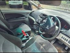 Mitsubishi Grandis