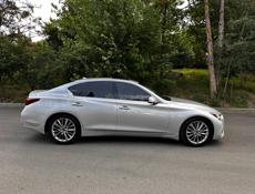 Infiniti Q45