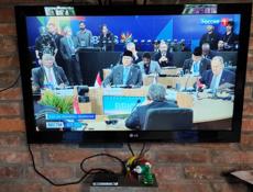 42" LG  led. Телевизор