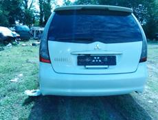Mitsubishi Grandis
