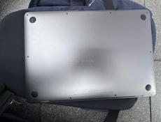 Очень срочноMakBook air 13в нормальном состоянии есть коцка