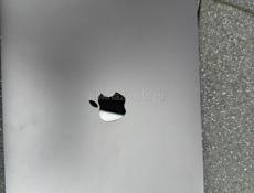 Очень срочноMakBook air 13в нормальном состоянии есть коцка