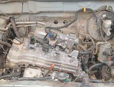 Nissan Almera Tino