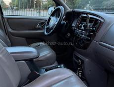 Mazda Tribute