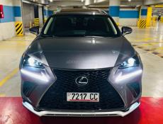 Lexus RS