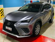 Lexus RS