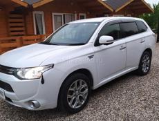Mitsubishi Outlander XL