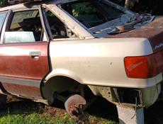 Audi 80