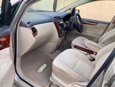 Toyota Ipsum