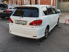 Toyota Ipsum