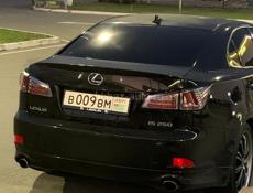 Lexus IS