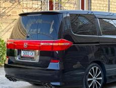 Honda Еlysion