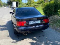 Audi 100
