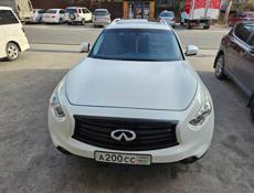 Infiniti