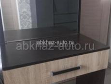 столик с зеркалом 