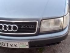 Audi 100