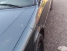 Audi 100