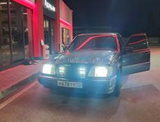 Mercedes-Benz 124