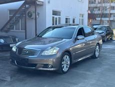 Infiniti M35