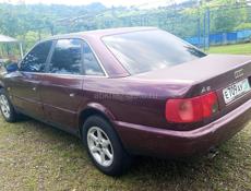 Audi 100