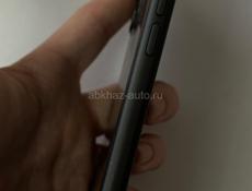 Продам iPhone 11