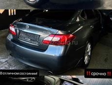 Nissan fuga