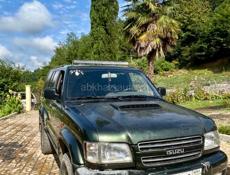 Isuzu Trooper