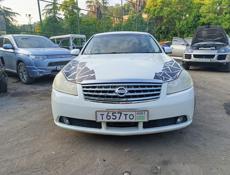 Nissan fuga