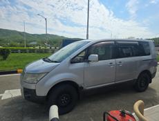 Mitsubishi L 400