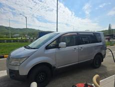 Mitsubishi L 400